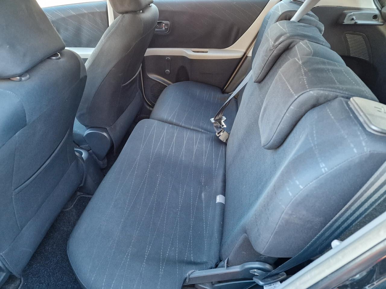 Toyota Yaris 1.4 D-4D 5 porte Sol