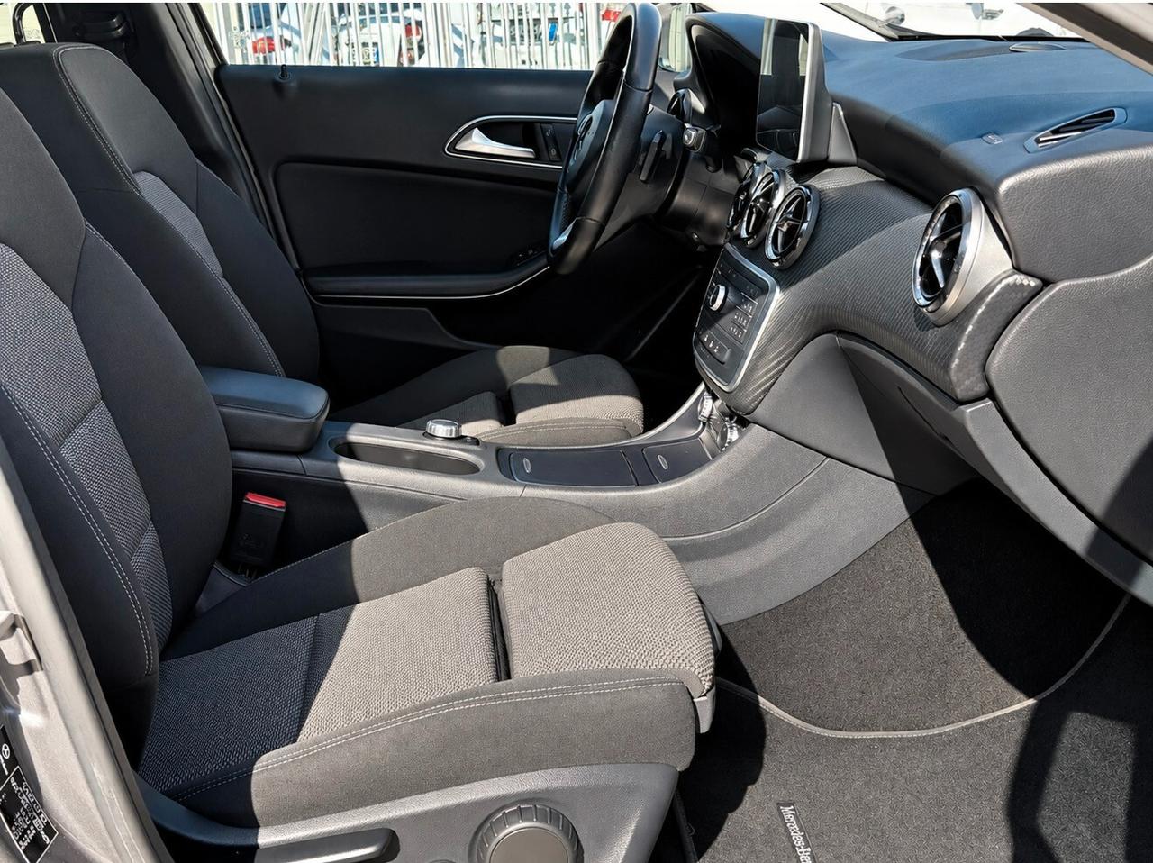 Mercedes-benz GLA 180 d Automatic Sport