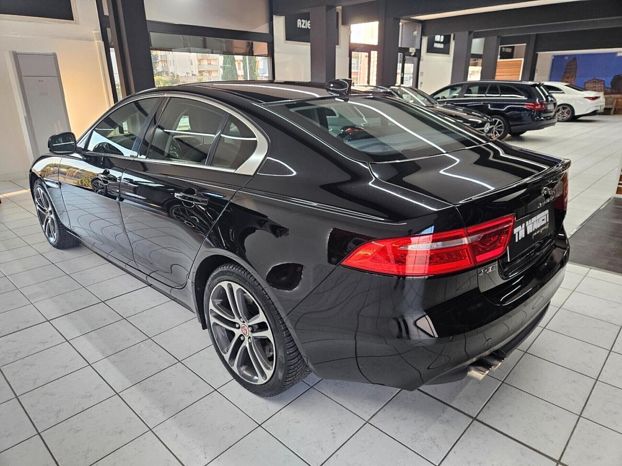 Jaguar XE 2.0d i4 Prestige awd auto - IVA ESPOSTA