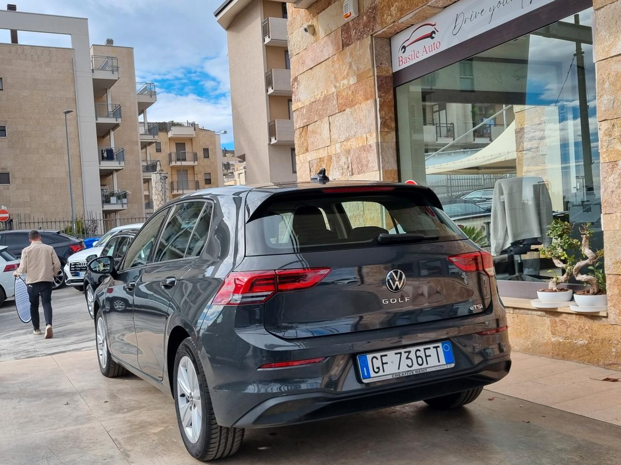 Volkswagen Golf VIII 1.0 etsi evo Life 110cv dsg
