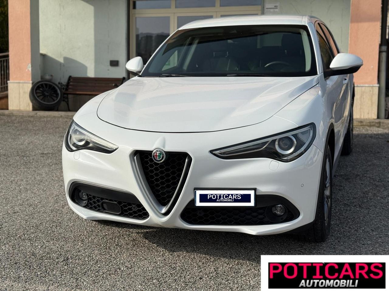 Alfa Romeo Stelvio 2.2 Turbodiesel 210 CV AT8 Q4 Executive