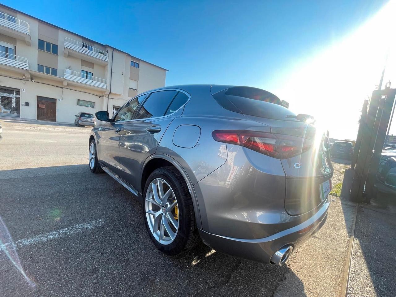 Alfa Romeo Stelvio 2.2 Turbodiesel 210 CV AT8 Q4 Super