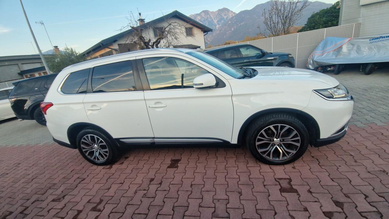 Mitsubishi Outlander 2.2 DI-D 4WD 7p.. garantito 12M