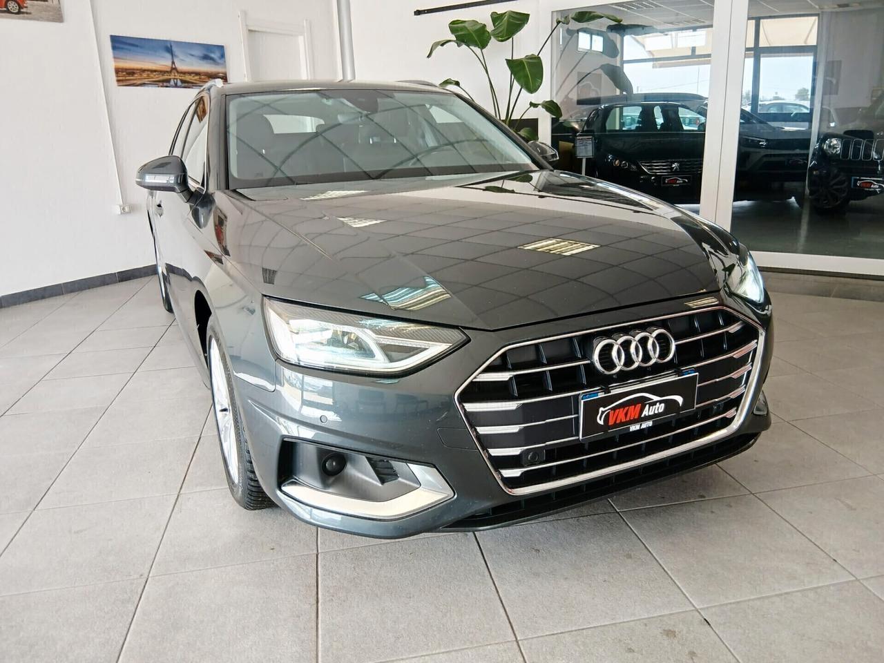 Audi A4 Avant 35 - 2.0 TDI/163 CV S tronic Business Advanced