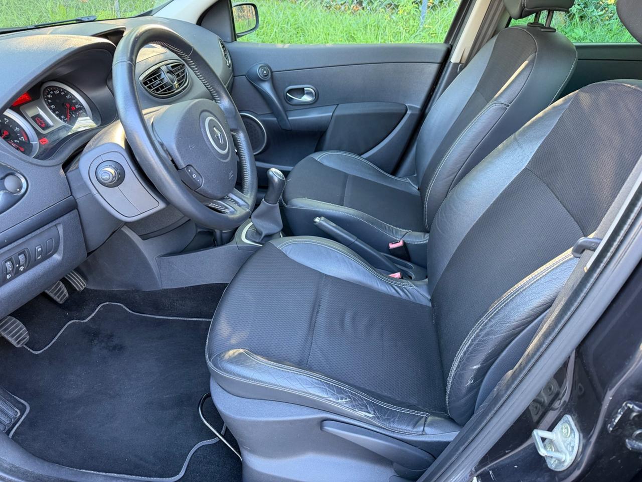 Renault Clio 1.2 16V 5p NEOPATENTATI