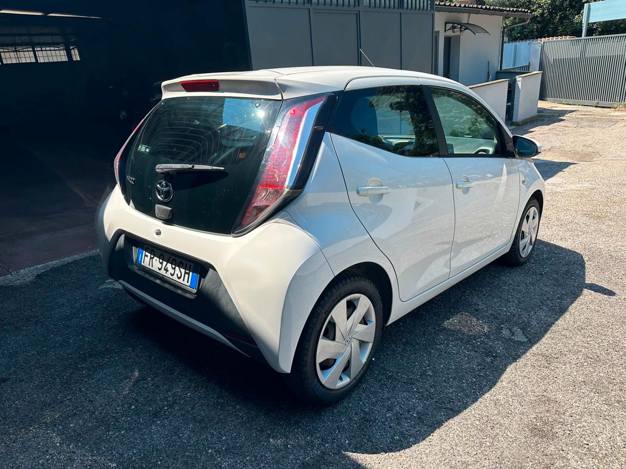 Toyota Aygo 1.0 VVT-i 72 CV 5 porte x-cool