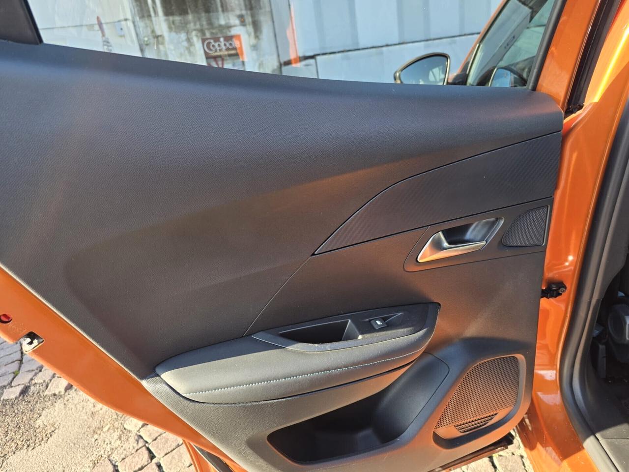 Peugeot 2008 PureTech 100 S&S Allure