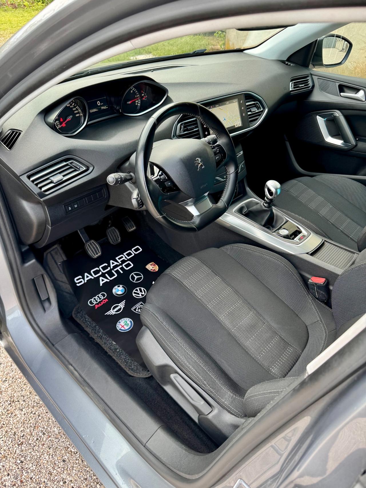 Peugeot 308 1.6 Blue-HDI Allure 120cv | UNICO PROPRIETARIO