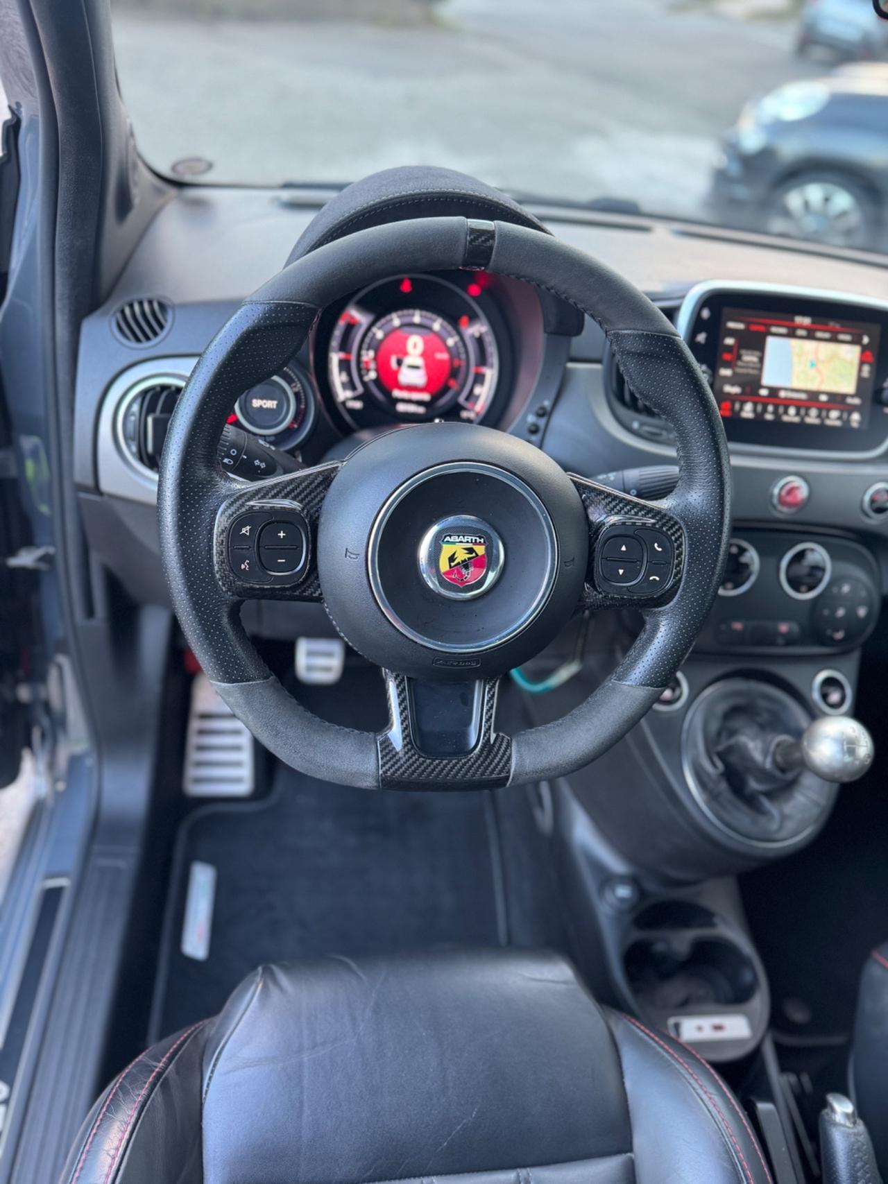 Abarth 695 1.4 Turbo T-Jet XSR Yamaha Limited Edition