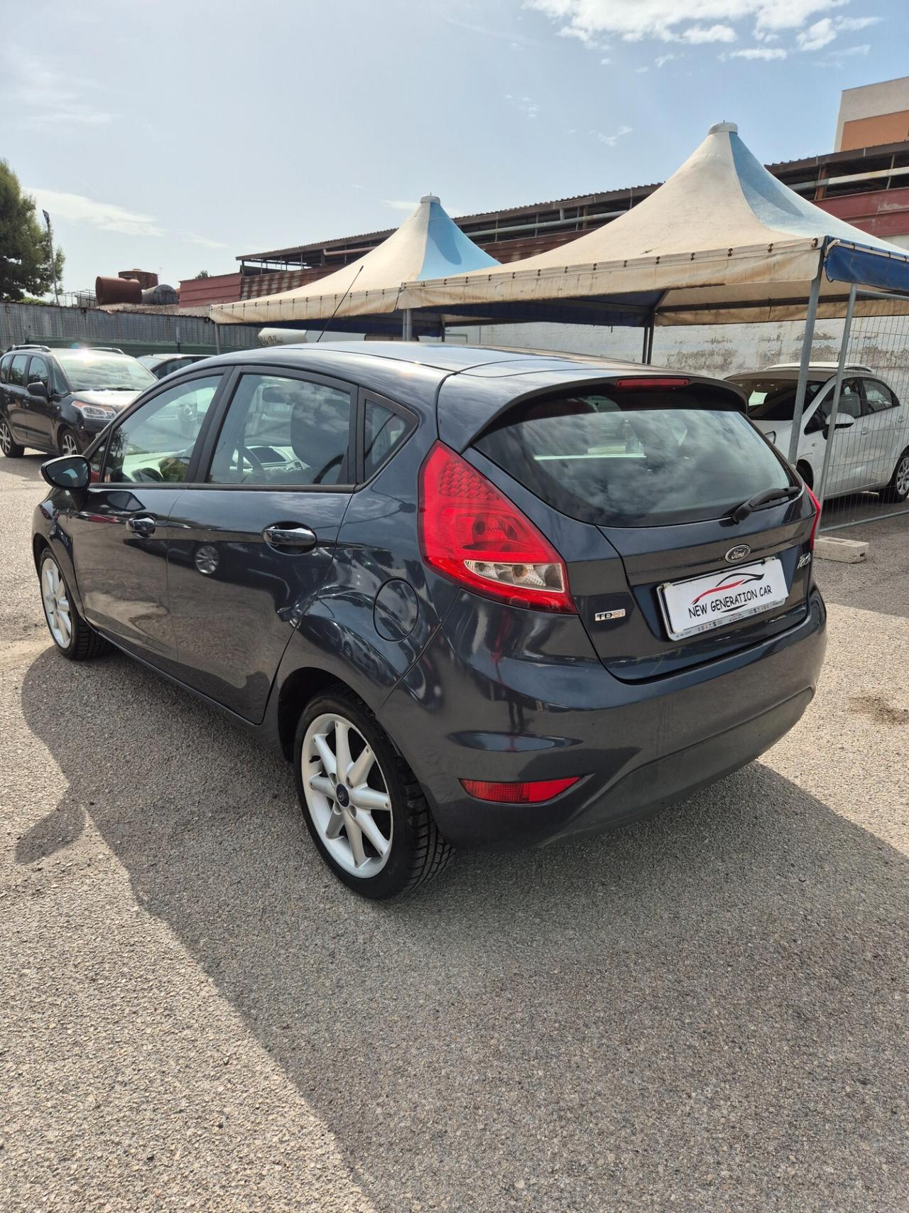 Ford Fiesta Fiesta+ 1.4 TDCi 68CV 5 porte