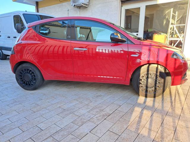 LANCIA Ypsilon 1.0 Hybrid 70CV 5POSTI - UNIPRO TAGLIANDATA