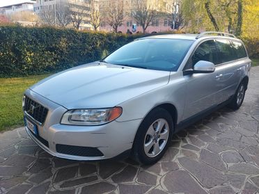 Volvo V70 2.0 Benz/GPL 145 CV kinetic
