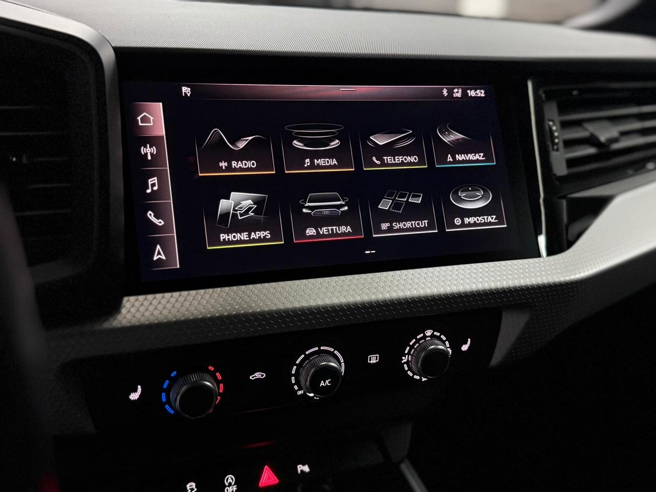 Audi A1 citycarver 30 TFSI S tronic Identity Contrast