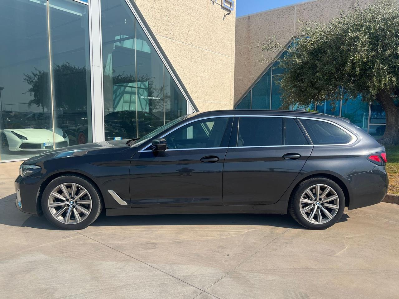 BMW 520d G31 Touring LCI mhev 48V Luxury