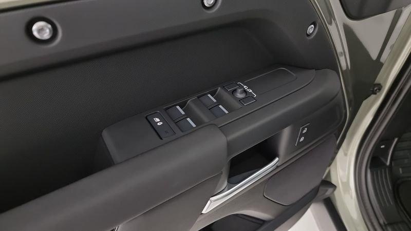 Land Rover Defender 110 3.0D I6 200 CV AWD Auto S
