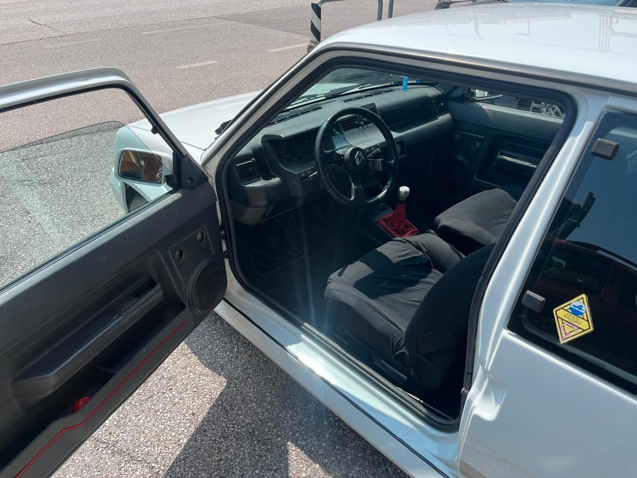 Renault R 5 r5 gt turbo