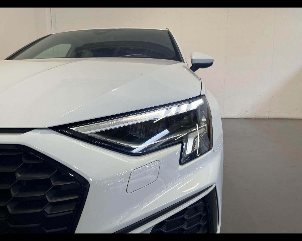 AUDI A3 SPORTBACK 40 TDI S-TRONIC QUATTRO S-LINE