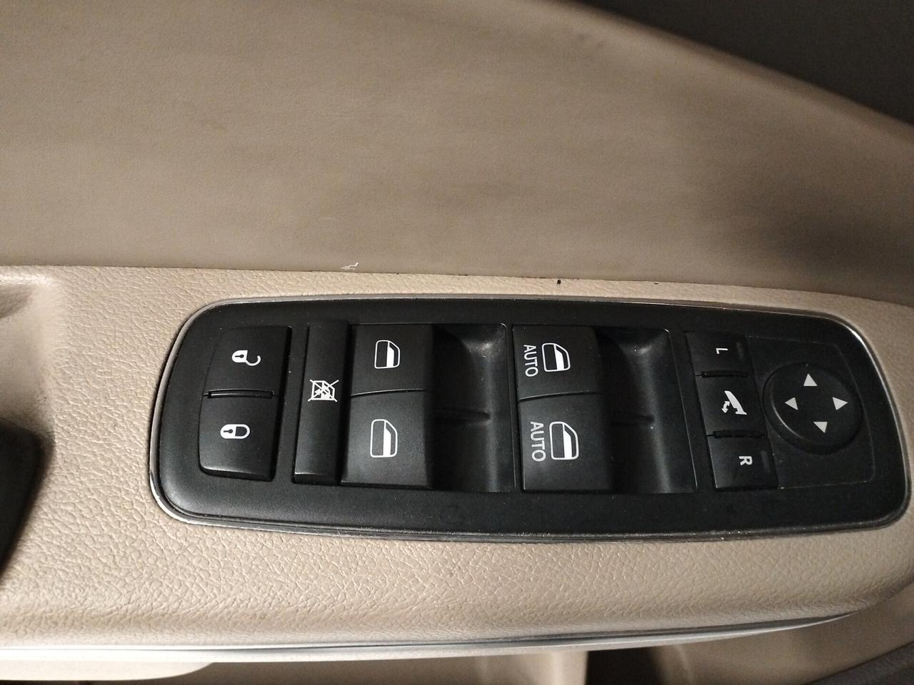 Lancia Thema 3.0 V6 mjt II Executive 239cv auto