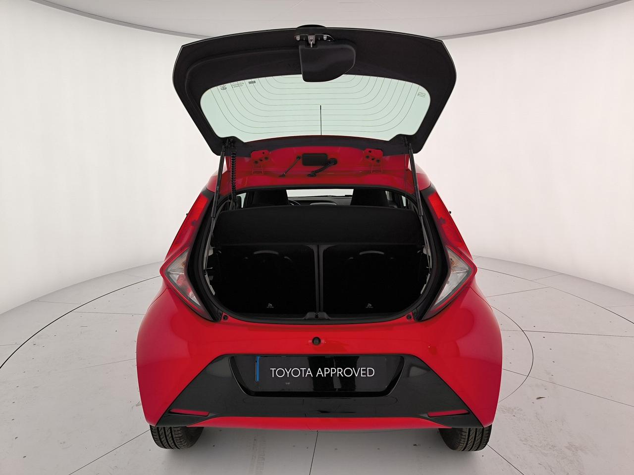 Toyota Aygo 5p 1.0 x-play 72cv