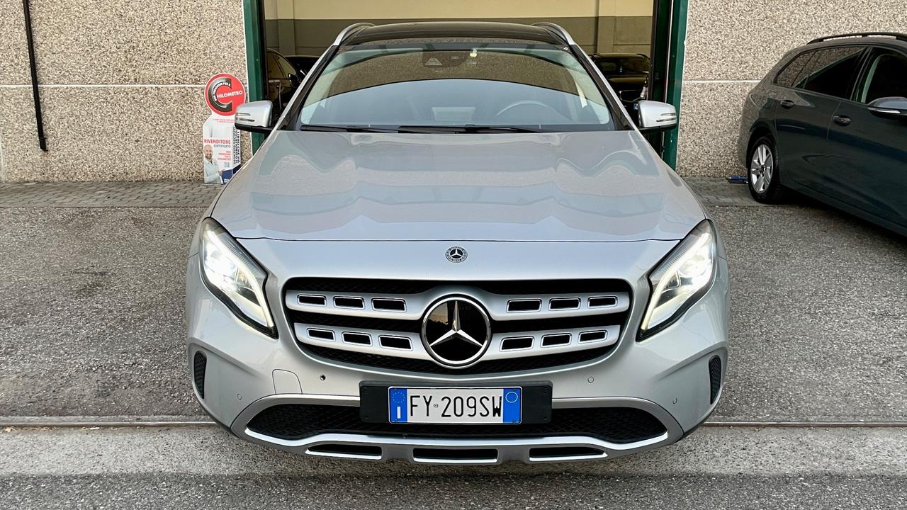 MERCEDES-BENZ GLA 180 1.6 PREMIUM 122CV - FULL LED, PELLE, TETTO, NEOPATENTATI