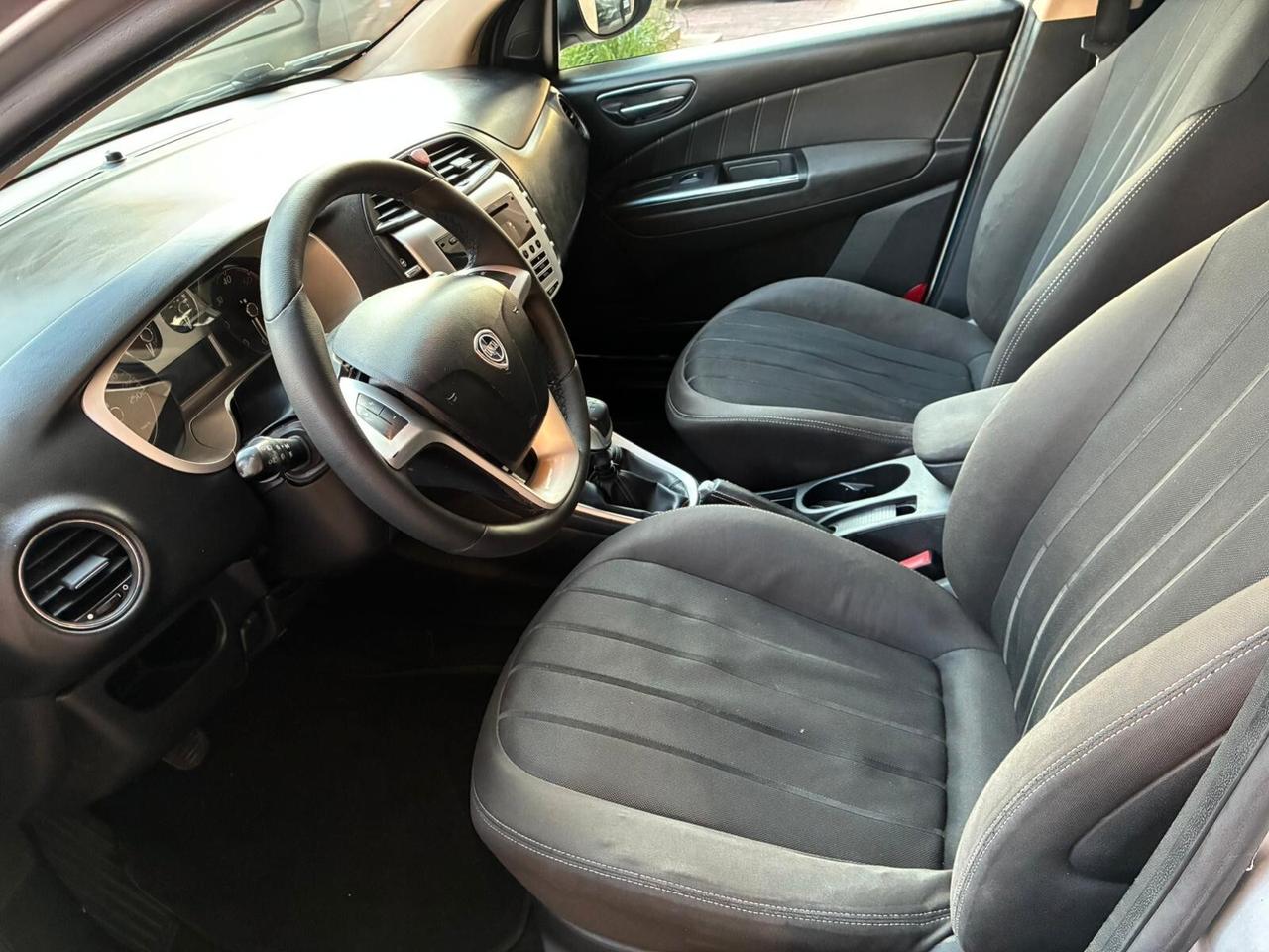 Lancia Delta 1.6 MJT 120cv perfetta-2011