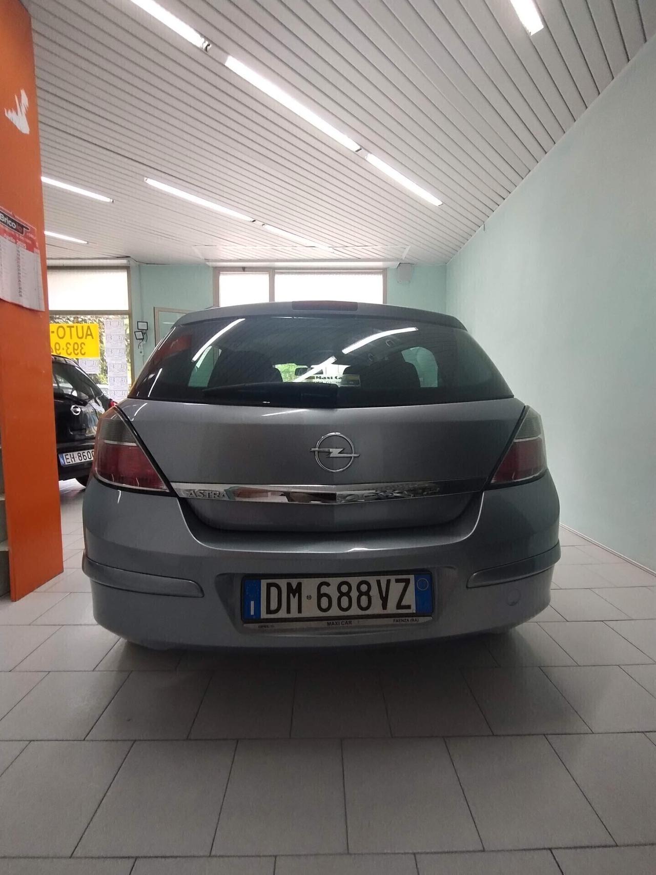 Opel Astra METANO solo 95.000KM