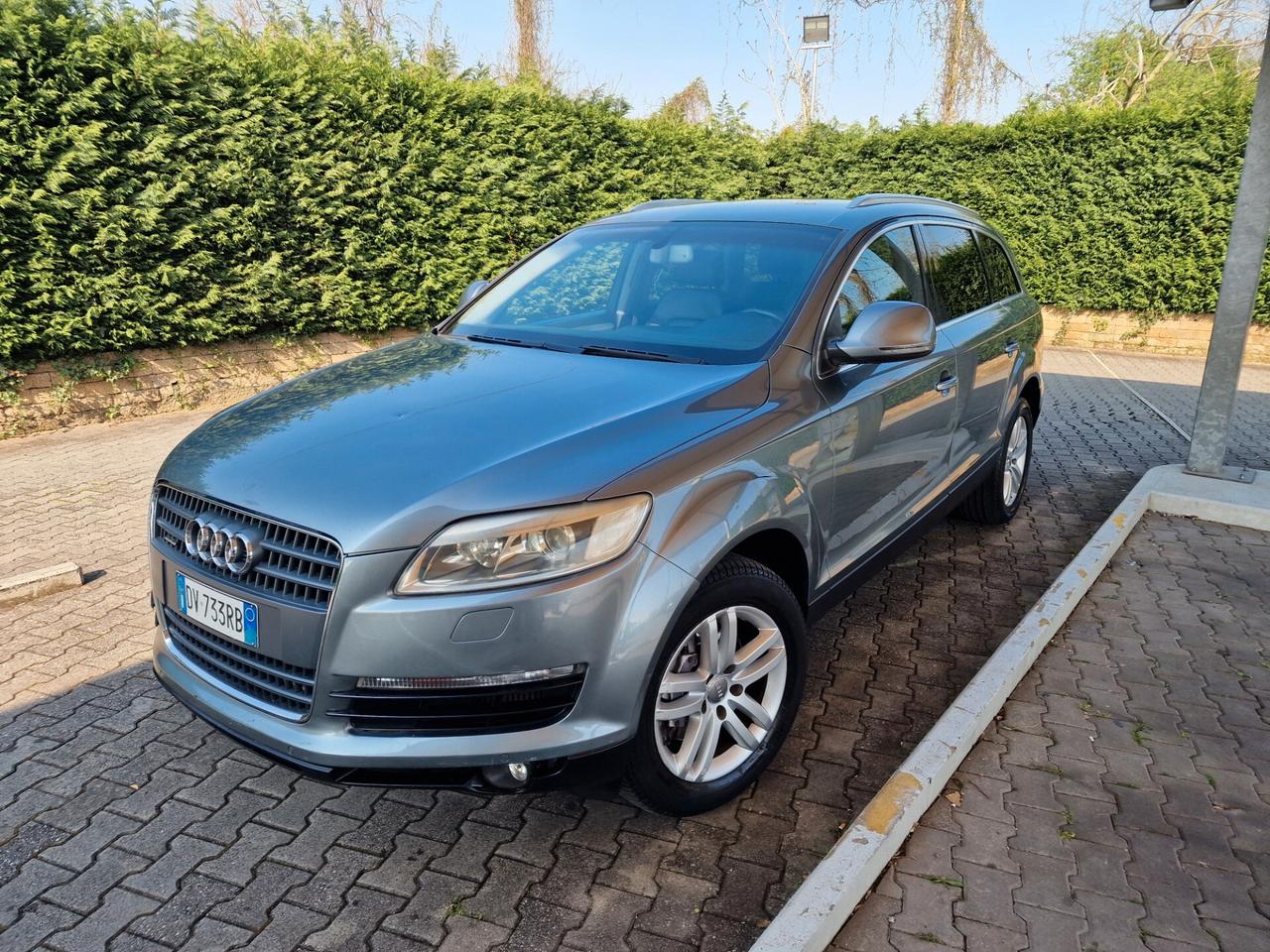 Audi Q7 3.0 TDI 240 CV clean diesel quattro tip. Advanced Plus