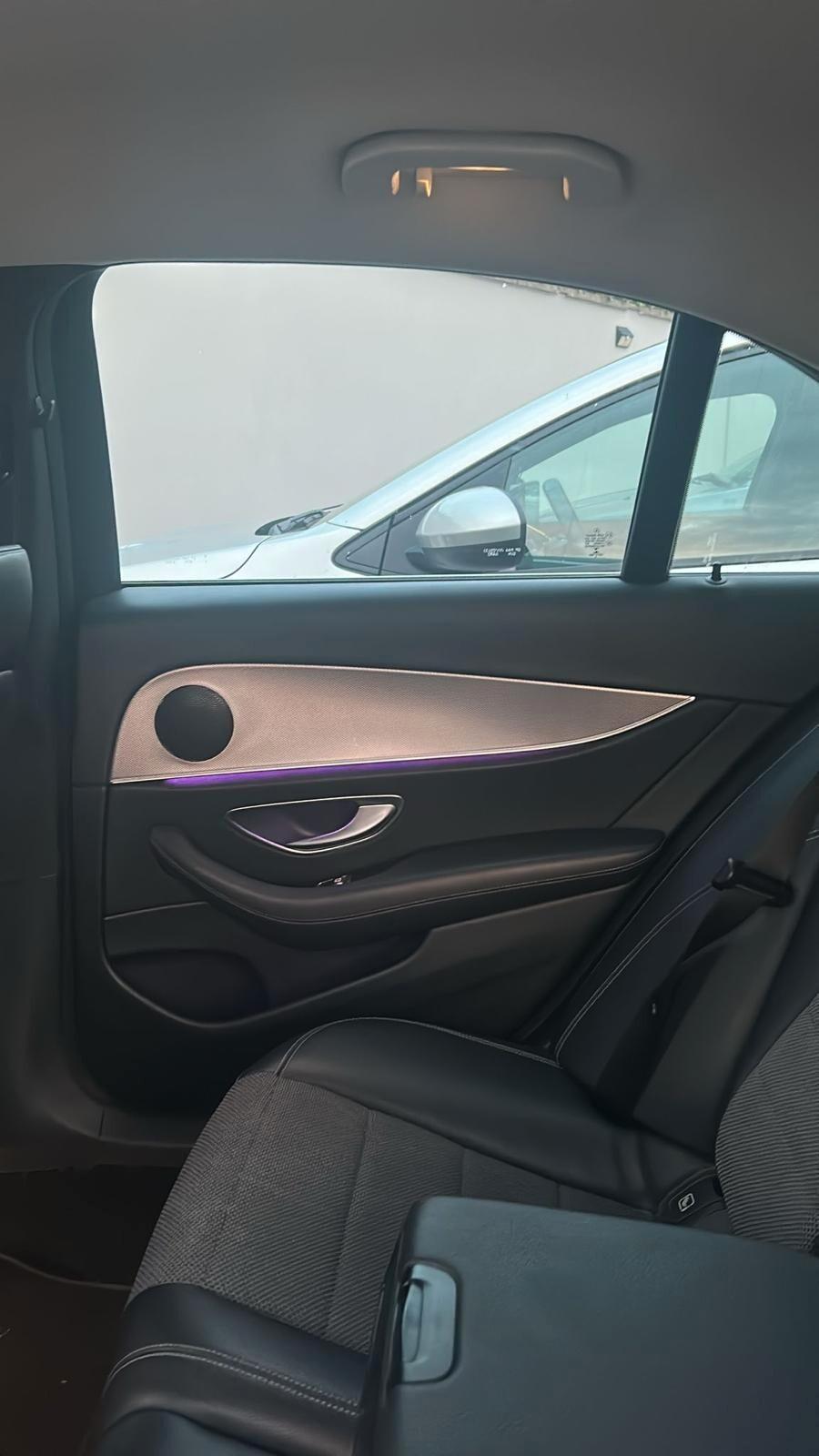 Mercedes-benz E 220 200 BlueTEC Premium