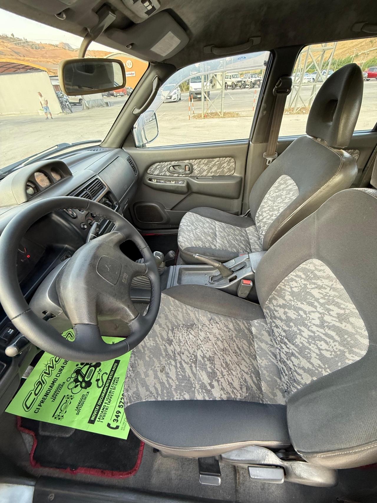 Mitsubishi L200 2.5 TDI 99cv