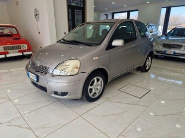 TOYOTA Yaris 1.0I 16V cat 3p. PER NEOPATENTATI