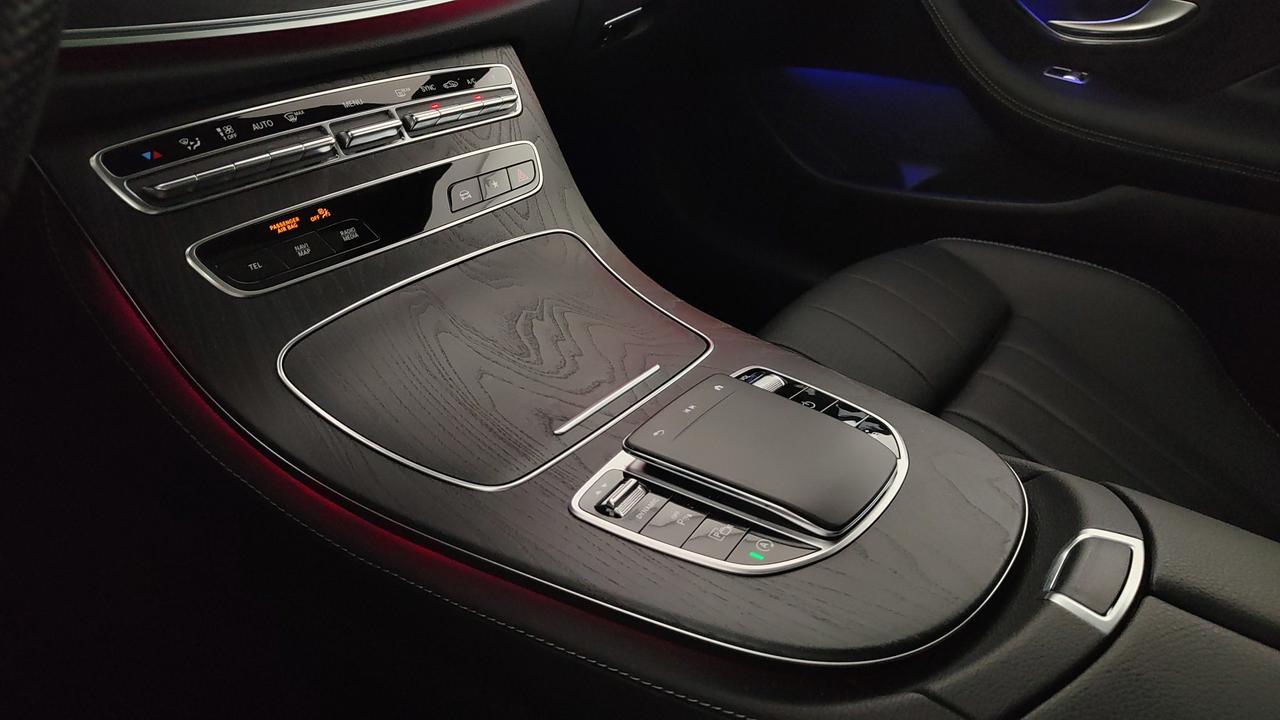 Mercedes-Benz E Coupe 300 d mhev (eq-boost) Premium Plus 4matic auto