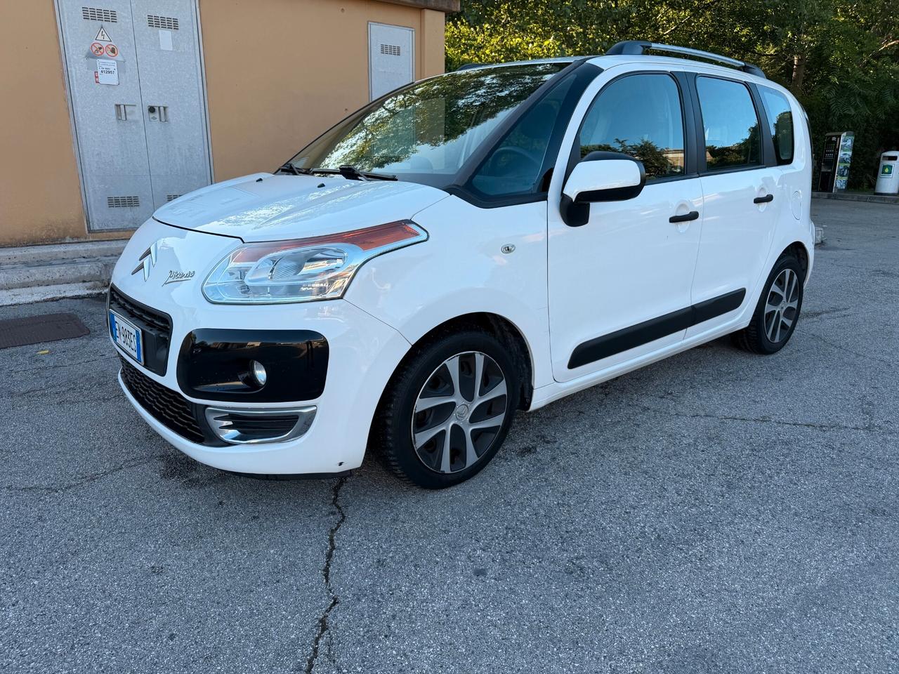 Citroen C3 Picasso 1.6 HDi 90 Exclusive Theatre OK NEOPATENTATI
