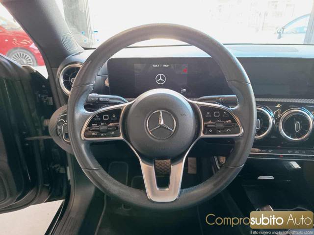 MERCEDES-BENZ CLA 180 Automatic Shooting Brake Sport