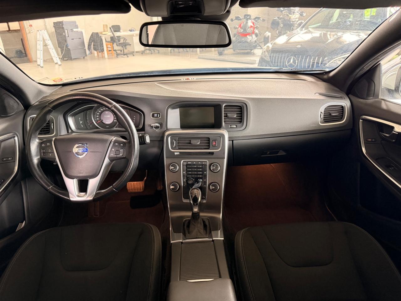 Volvo V60 D4 AWD Geartronic Momentum