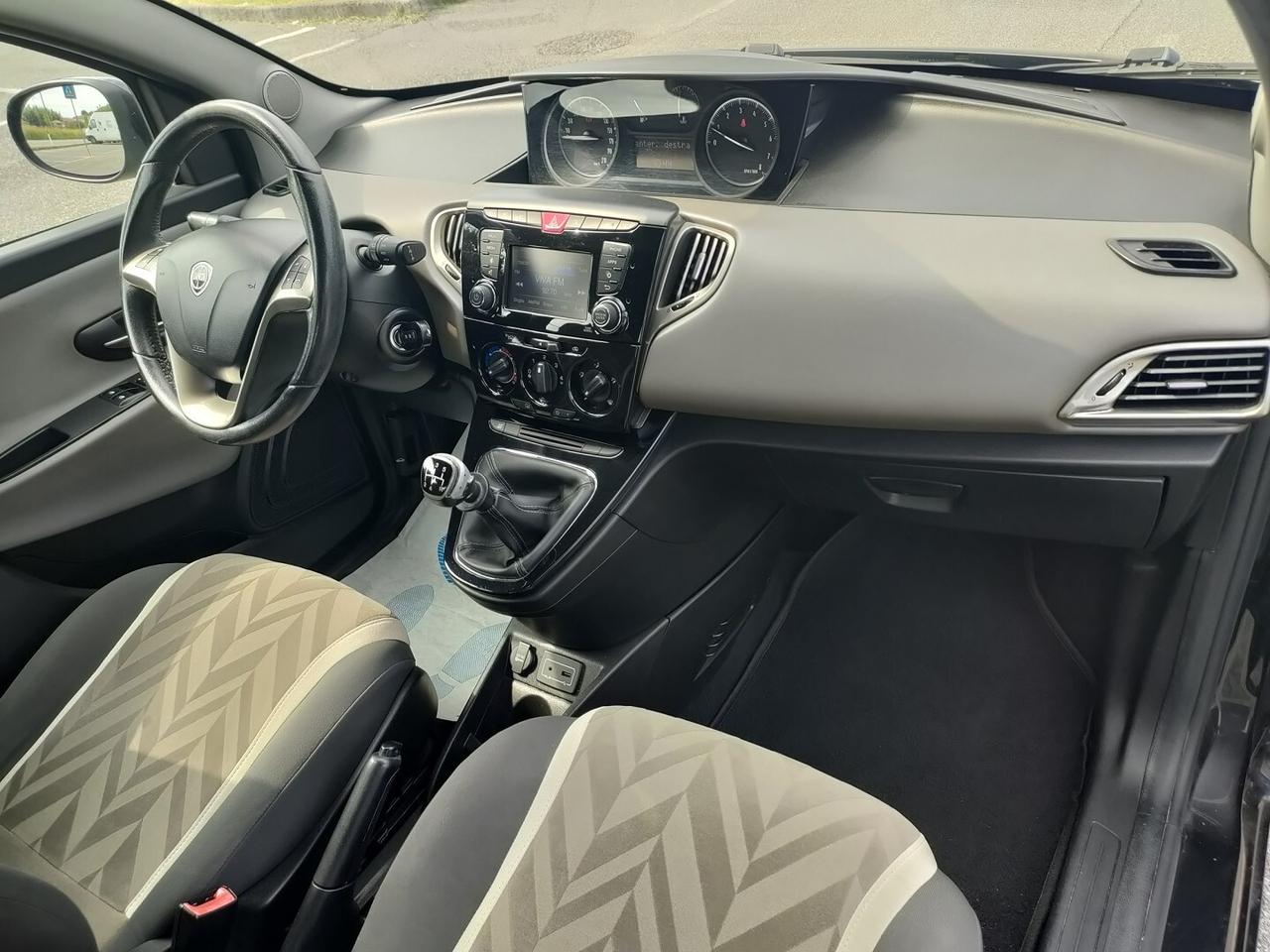 LANCIA Ypsilon 1.2 69cv