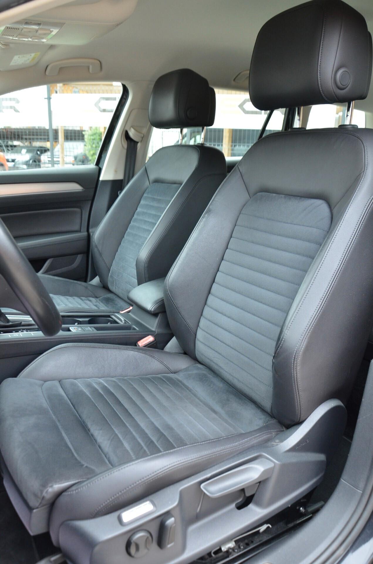 Volkswagen Passat Variant 2.0 TDI DSG Highline BlueMotion Technology