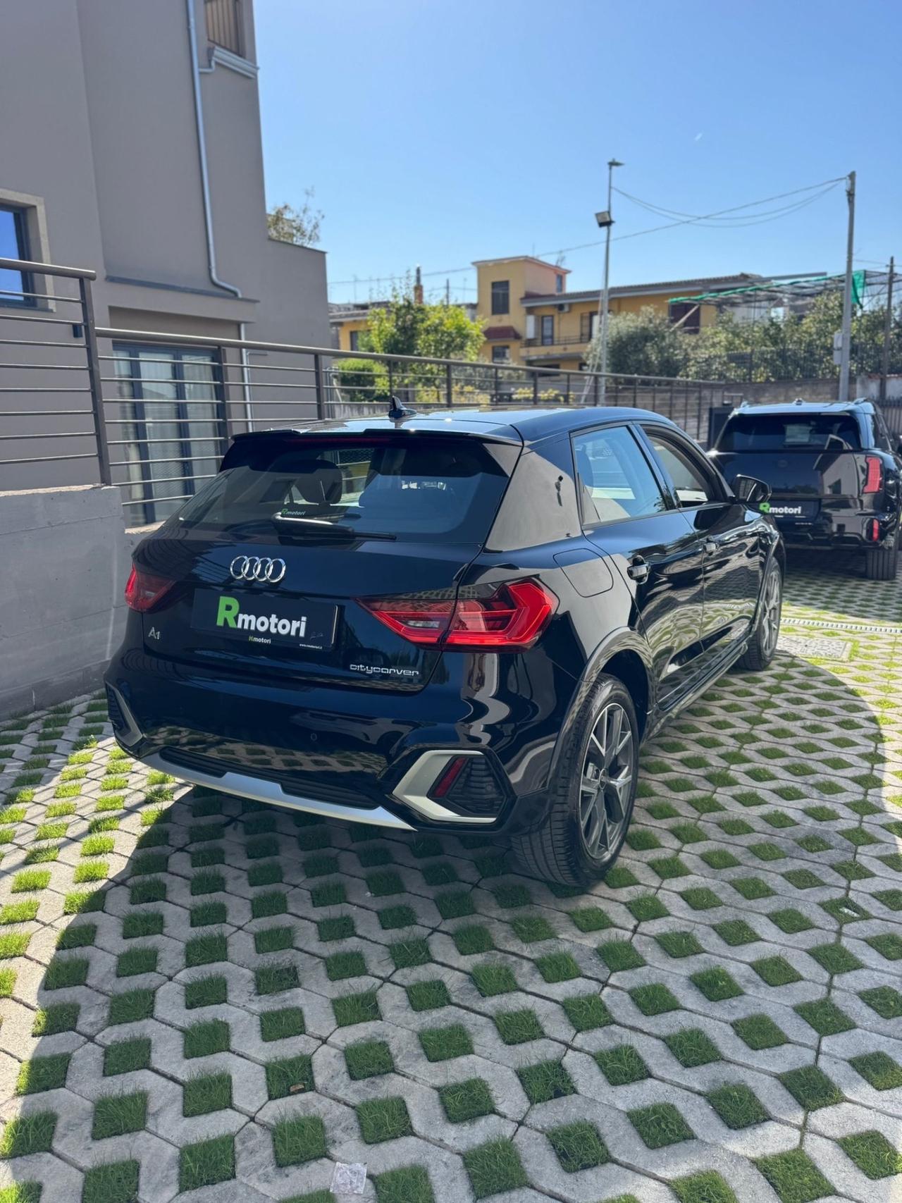 Audi A1 citycarver 30 TFSI S tronic