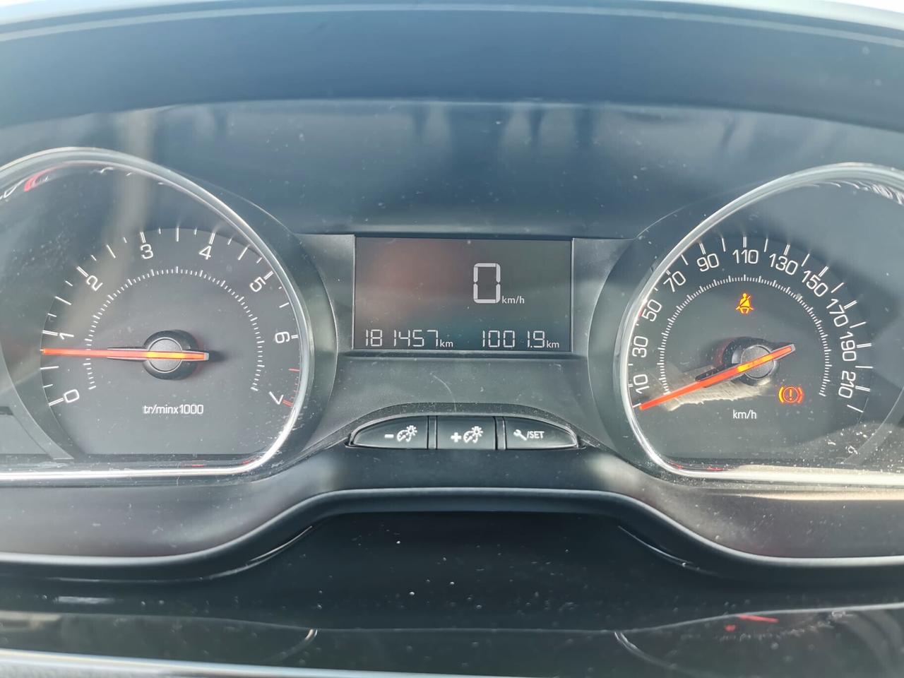 Peugeot 208 1.2 VTi 82 CV 5 porte Active 12/2013
