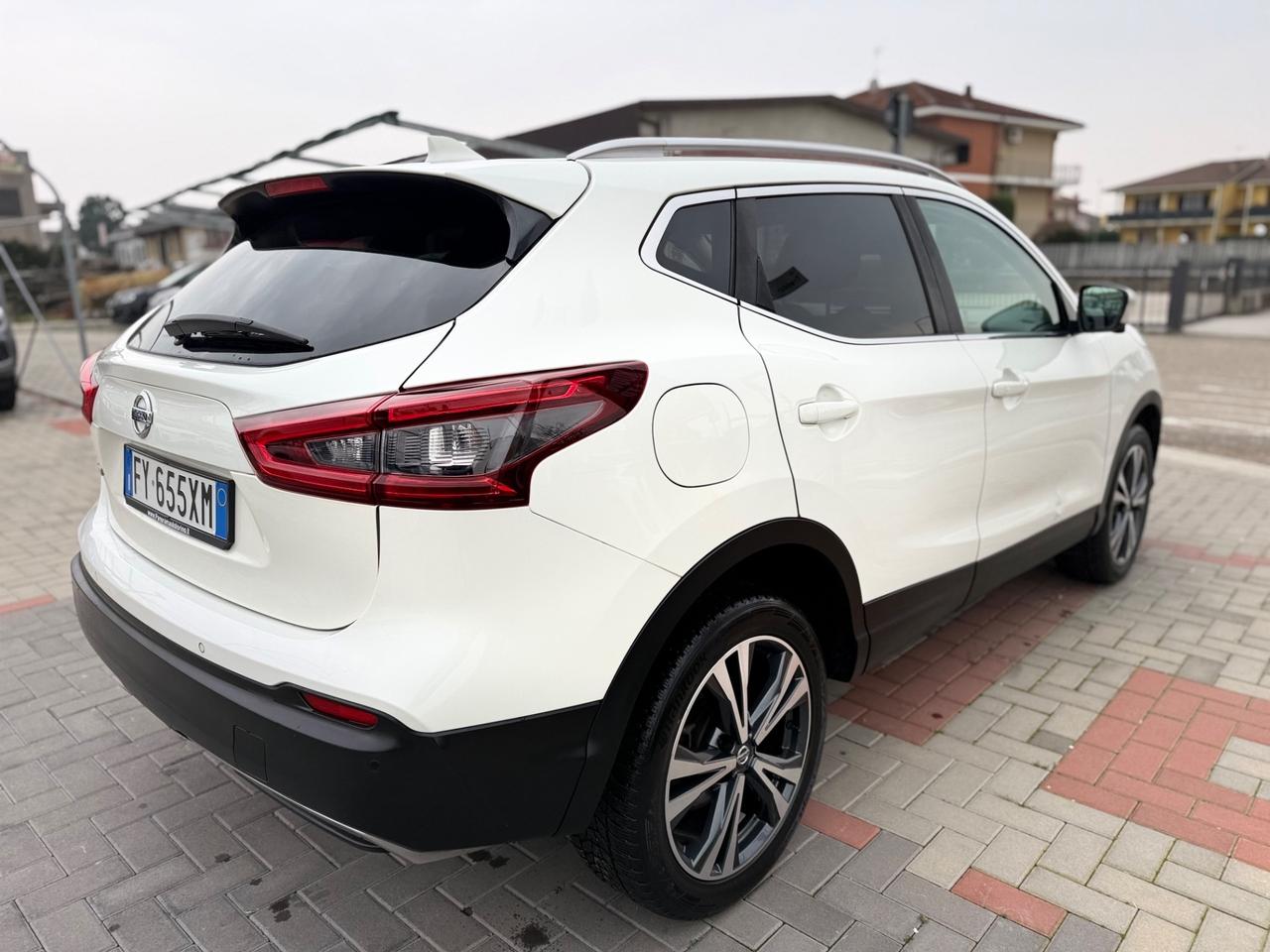 Nissan Qashqai 1.5 dCi 115 CV Tekna.BIACO PERLA