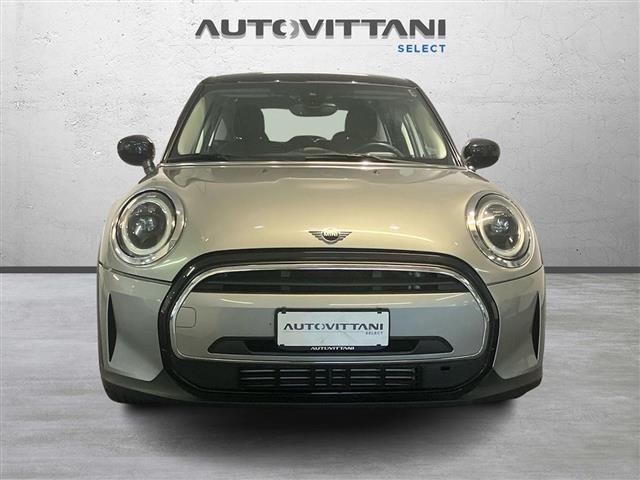 MINI Mini 5 Porte 1.5 Twin Power Turbo Cooper Essential