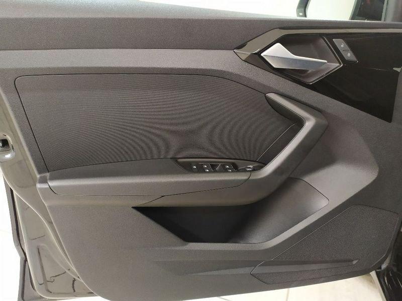 Audi A1 Sportback 25 1.0 tfsi Admired my20