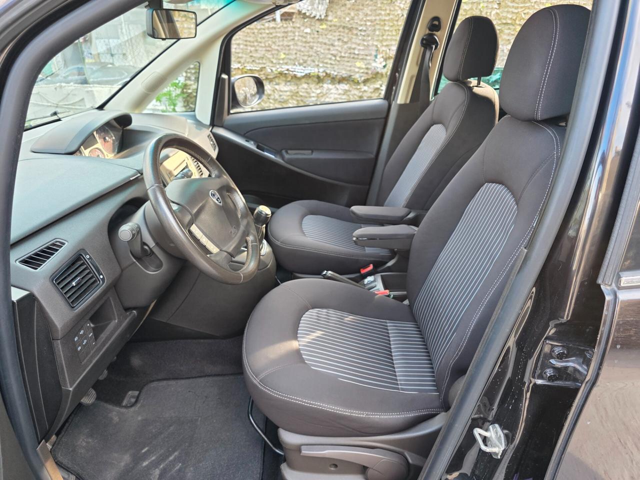 Lancia MUSA 1.3 Mjt 95CV Platinum X NEOPATENTATO ZAMPOGNAUTO CT