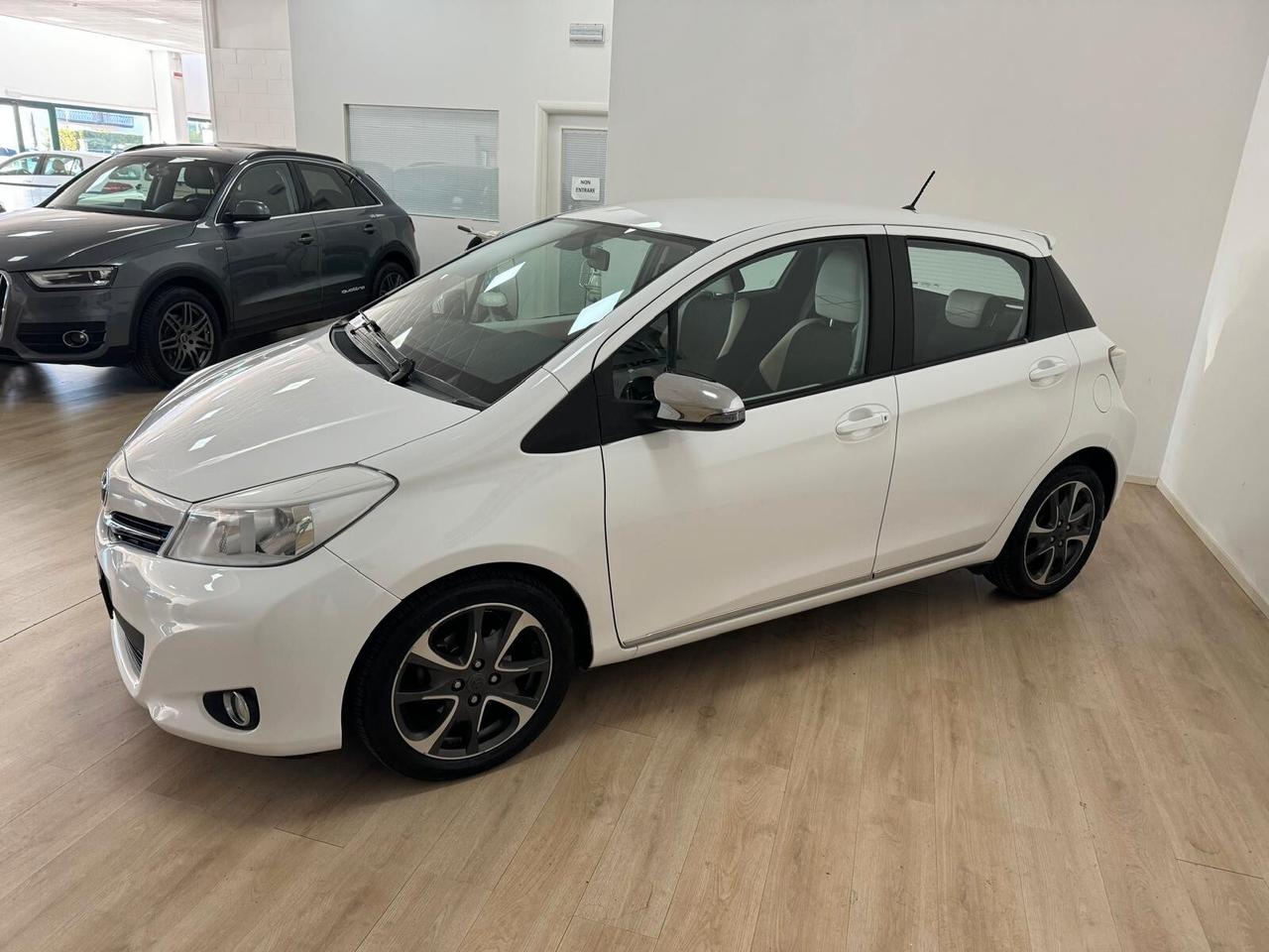 Toyota Yaris 1.4 D-4D 5 porte*** NEOPATENTATI***