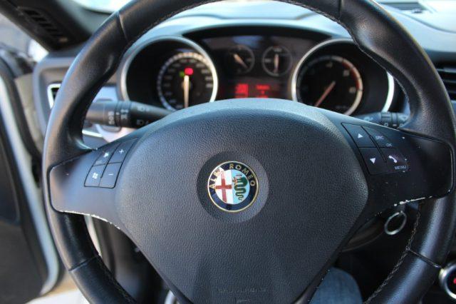 ALFA ROMEO Giulietta 2.0 JTDm-2 140 CV Distinctive
