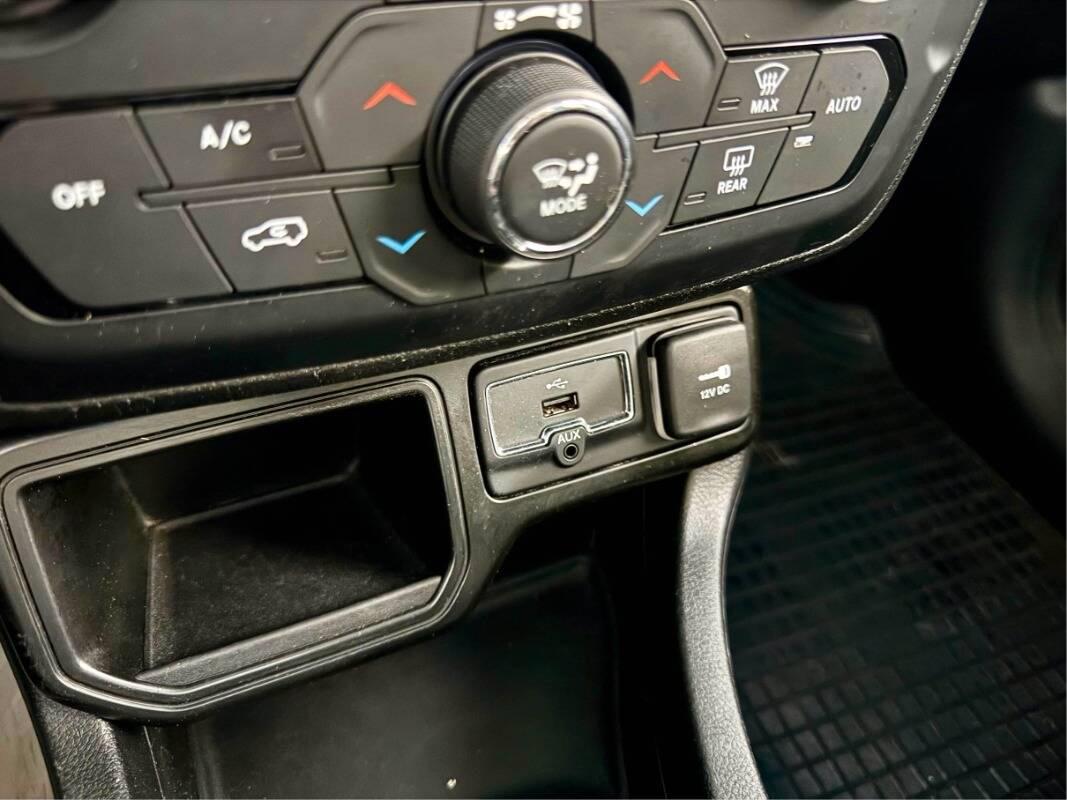 Jeep Renegade 1.6 mjt Longitude fwd 120cv my16