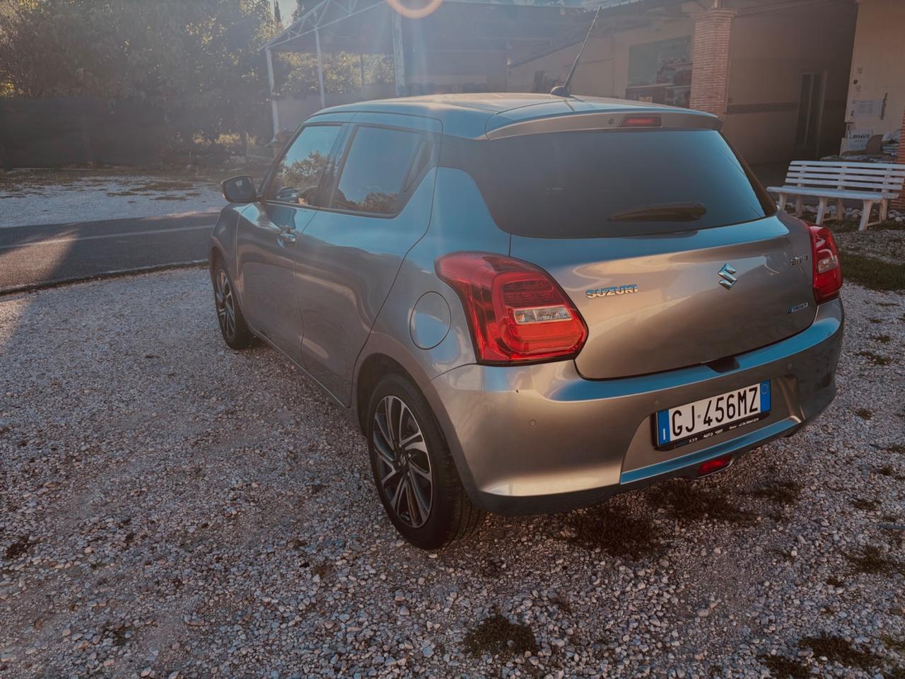 Suzuki Swift 1.2 Hybrid CVT Top