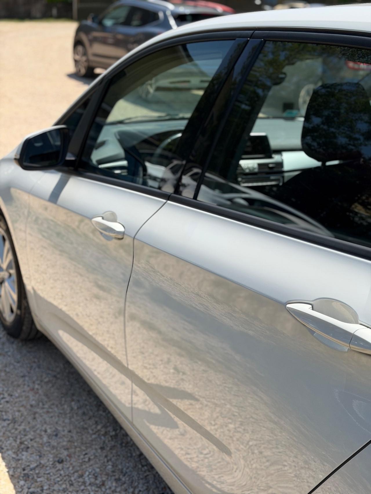 Bmw 216d ACTIVE TOURER SPORT EU6B KMCERT