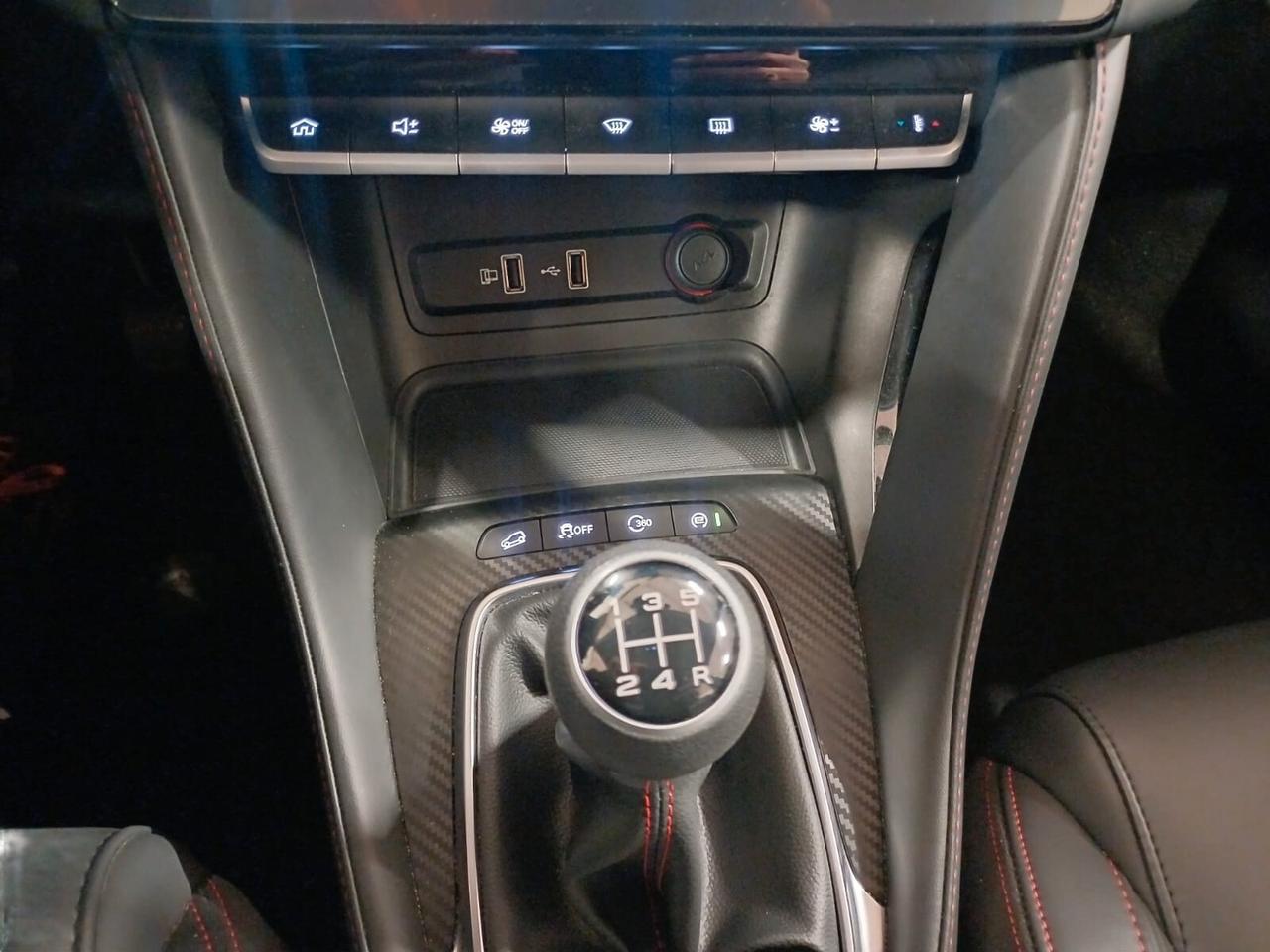 Mg ZS 1.5 VTi-tech Luxury | da € 217,00 al mese