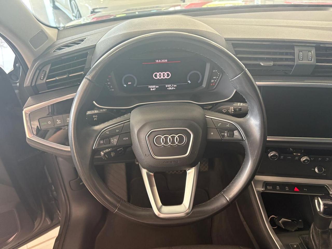 Audi Q3 Sportback 35 2.0 tdi s-tronic