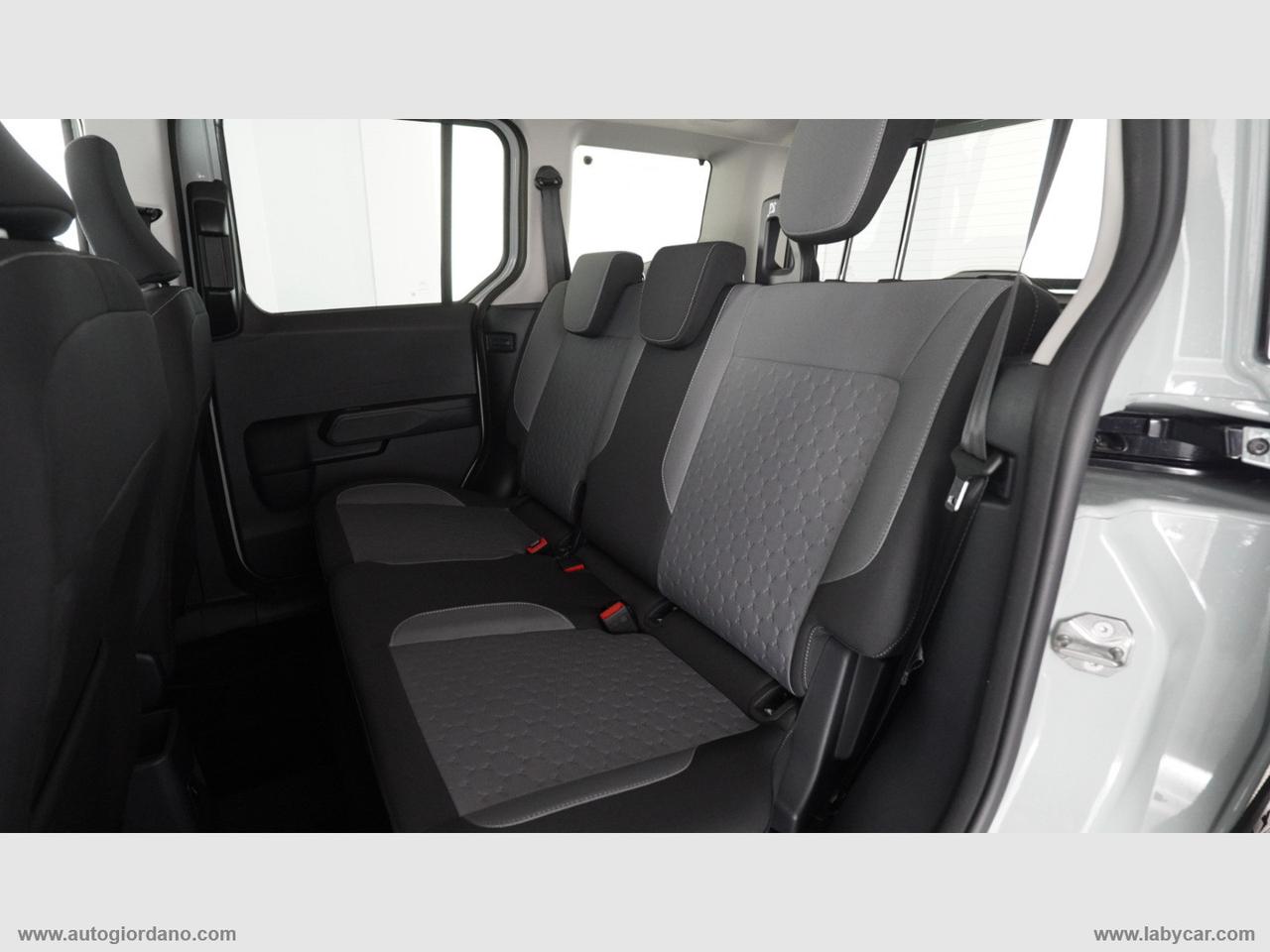 FORD Tourneo Courier 1.0 EcoBoost Titanium